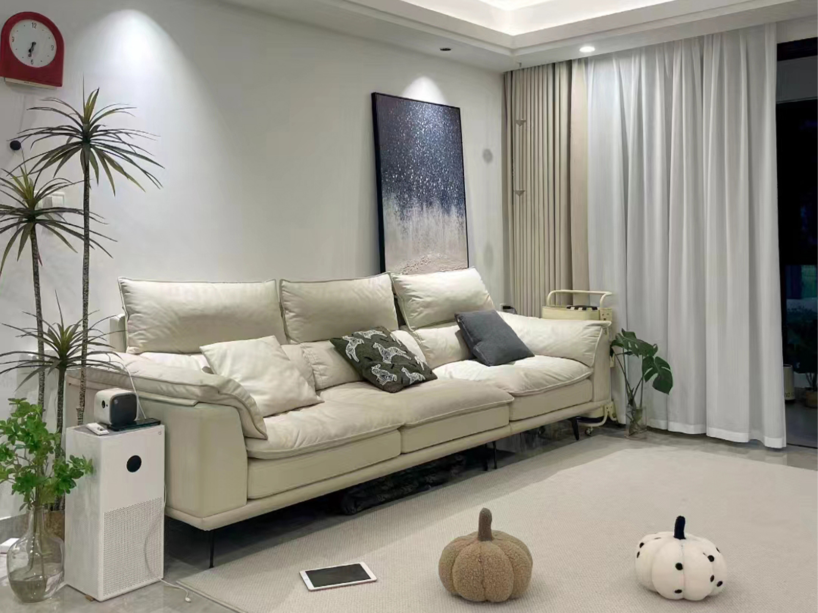 極簡(jiǎn)線條，勾勒生活本真模樣