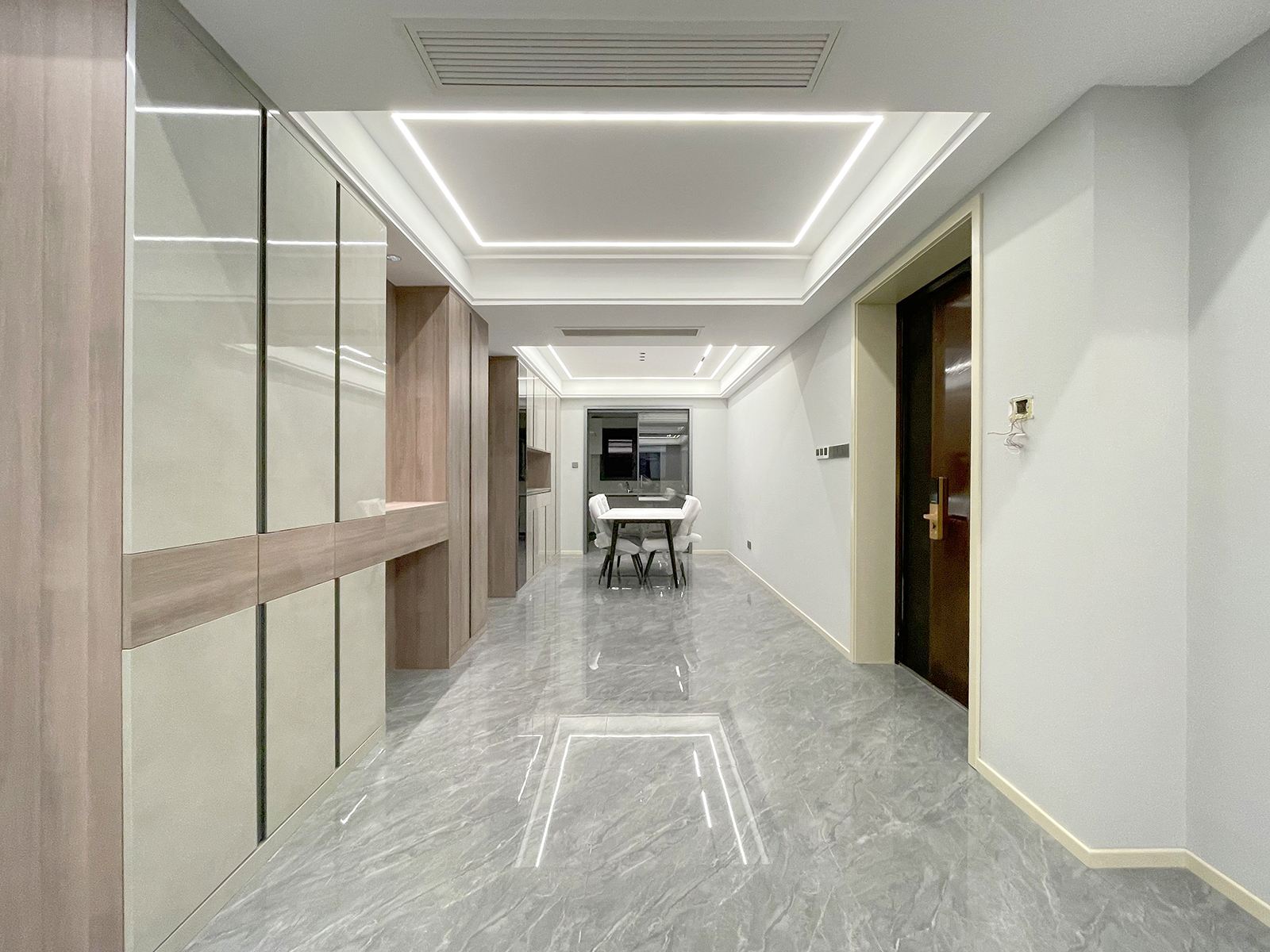 簡約時尚，現(xiàn)代風(fēng)裝修走廊設(shè)計