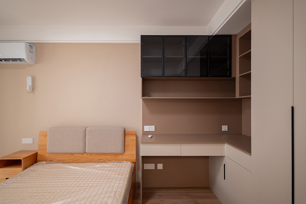 簡(jiǎn)約設(shè)計(jì)凝練美感，淡雅氛圍舒適棲居