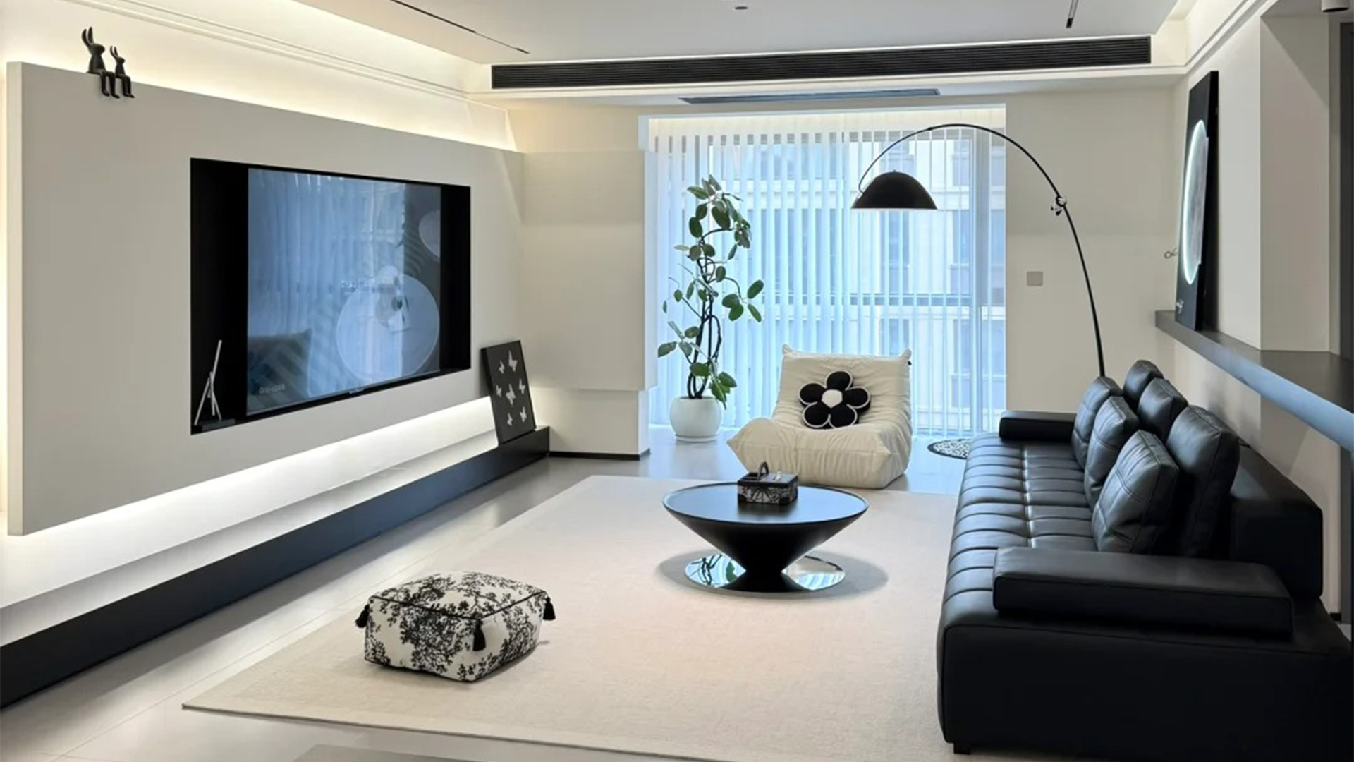 140㎡現(xiàn)代簡約風(fēng)裝修，盡顯清新管家美學(xué)